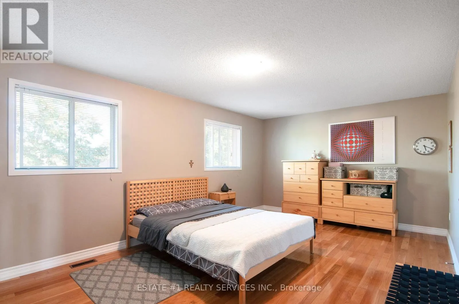 102 CRESTHAVEN ROAD