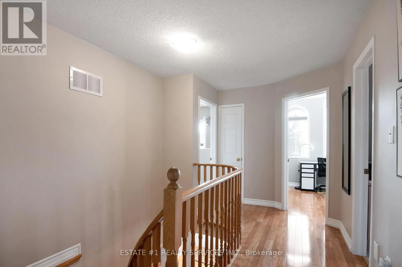 102 CRESTHAVEN ROAD