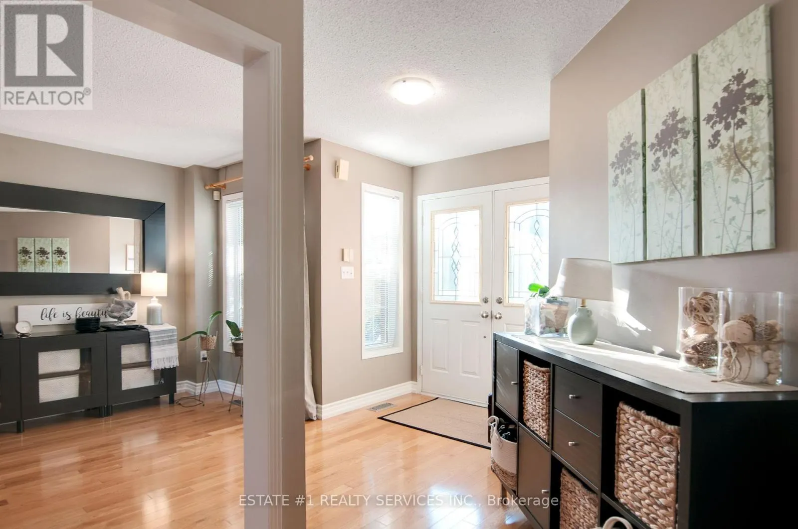 102 CRESTHAVEN ROAD