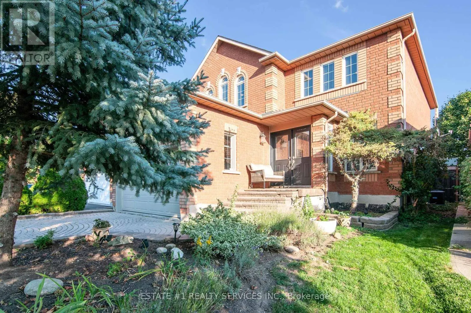 102 CRESTHAVEN ROAD