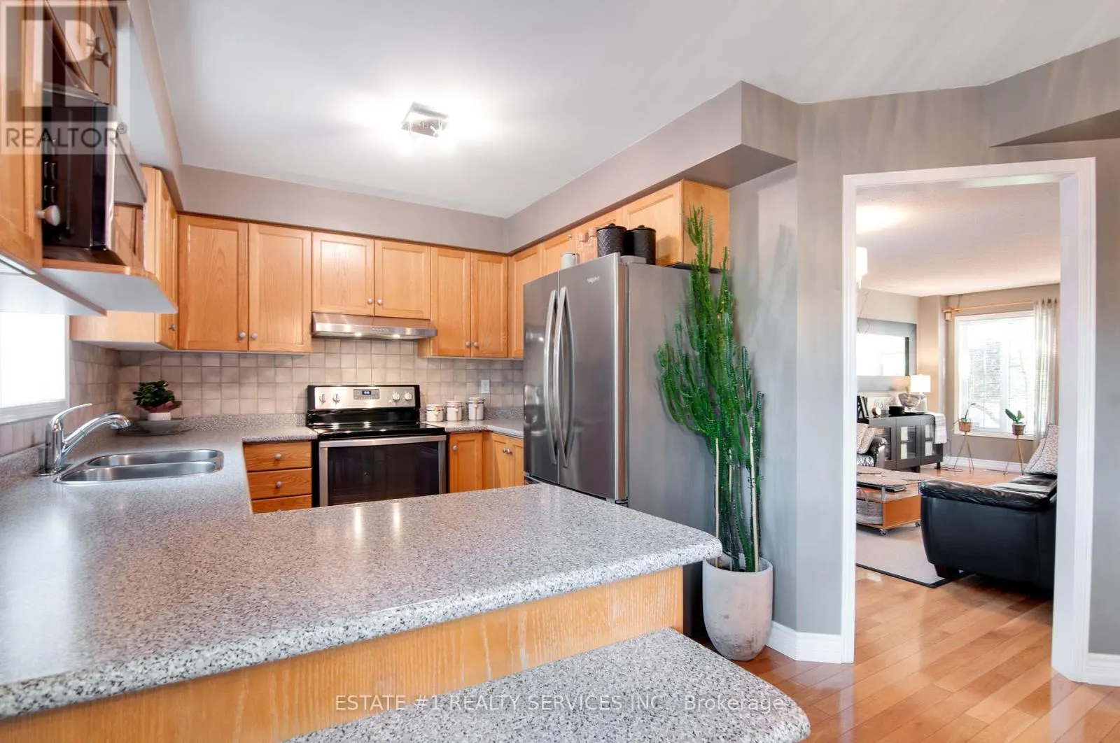 102 CRESTHAVEN ROAD