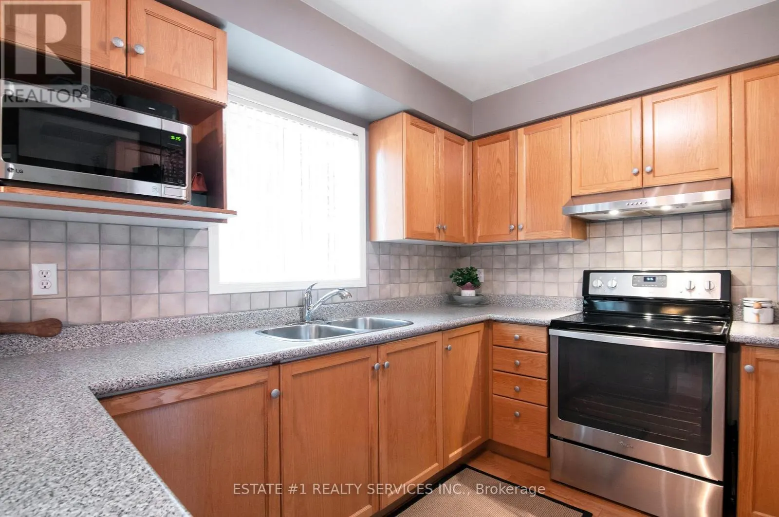 102 CRESTHAVEN ROAD