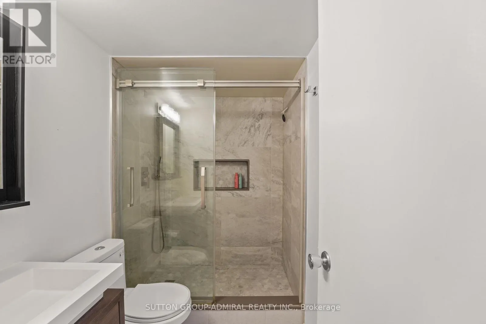 1001 - 270 SCARLETT ROAD