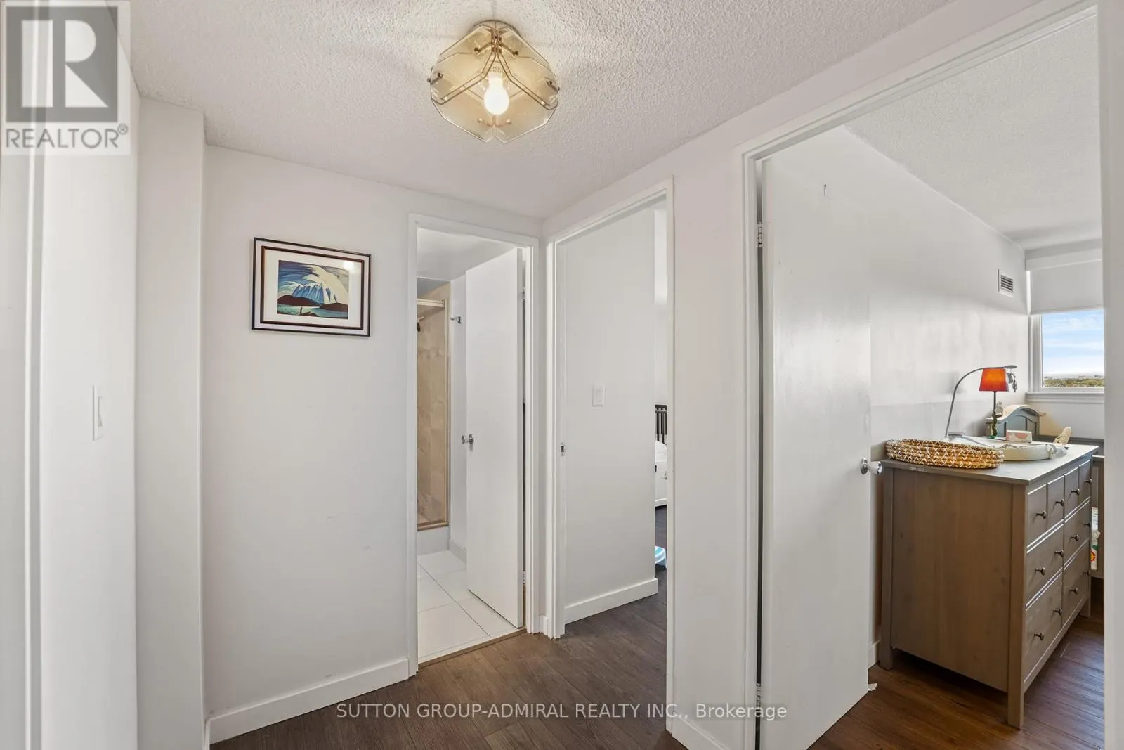 1001 - 270 SCARLETT ROAD