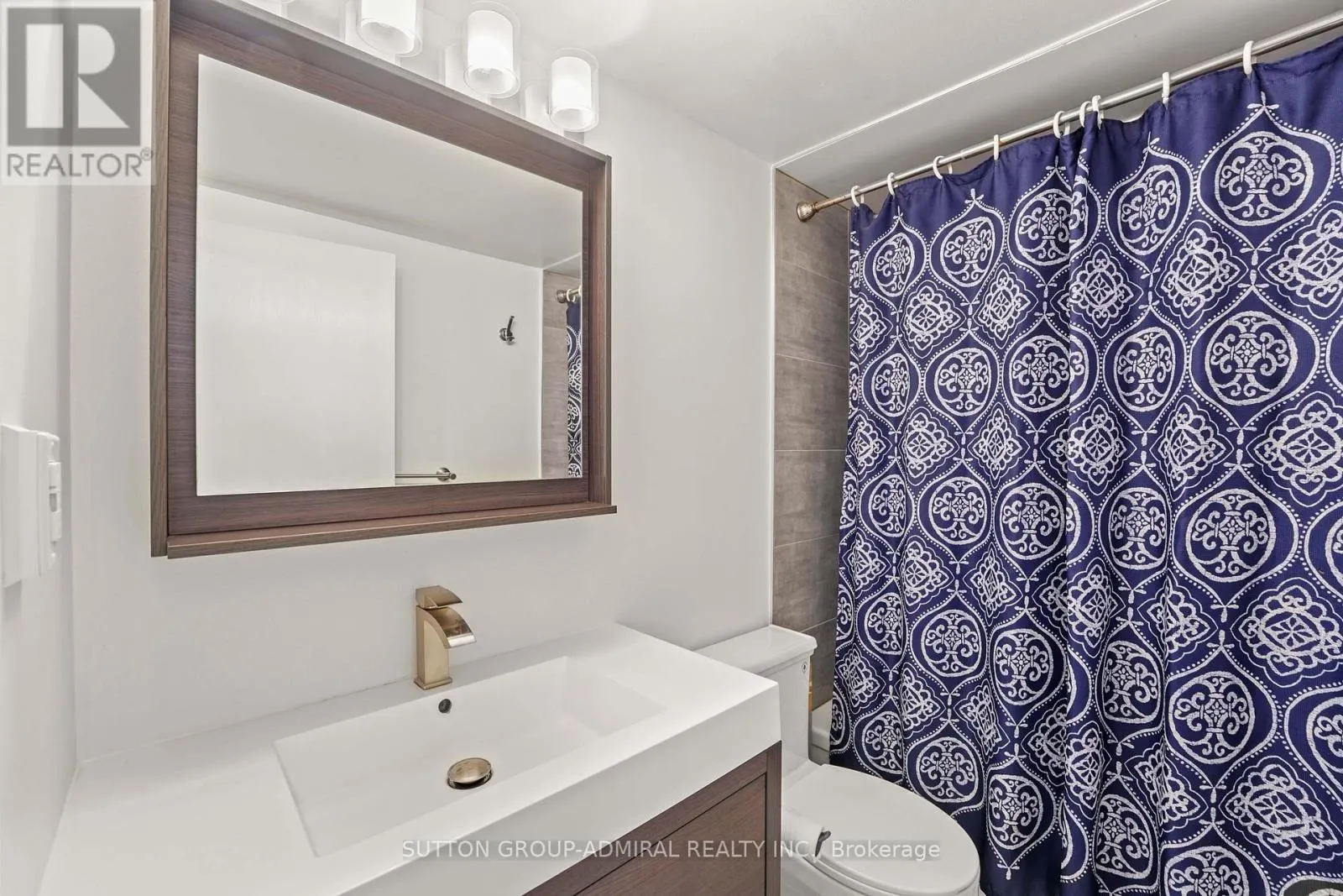 1001 - 270 SCARLETT ROAD