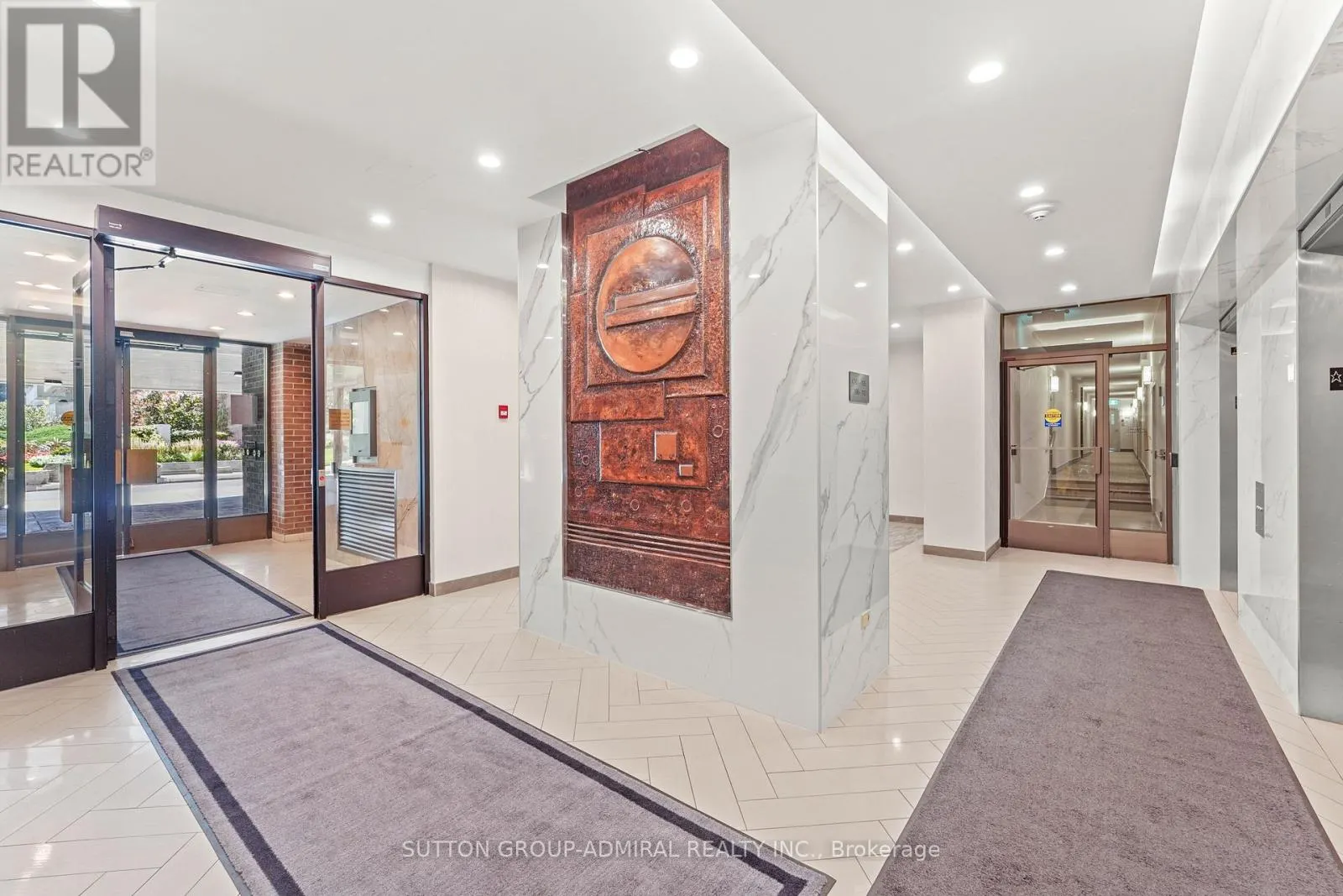 1001 - 270 SCARLETT ROAD