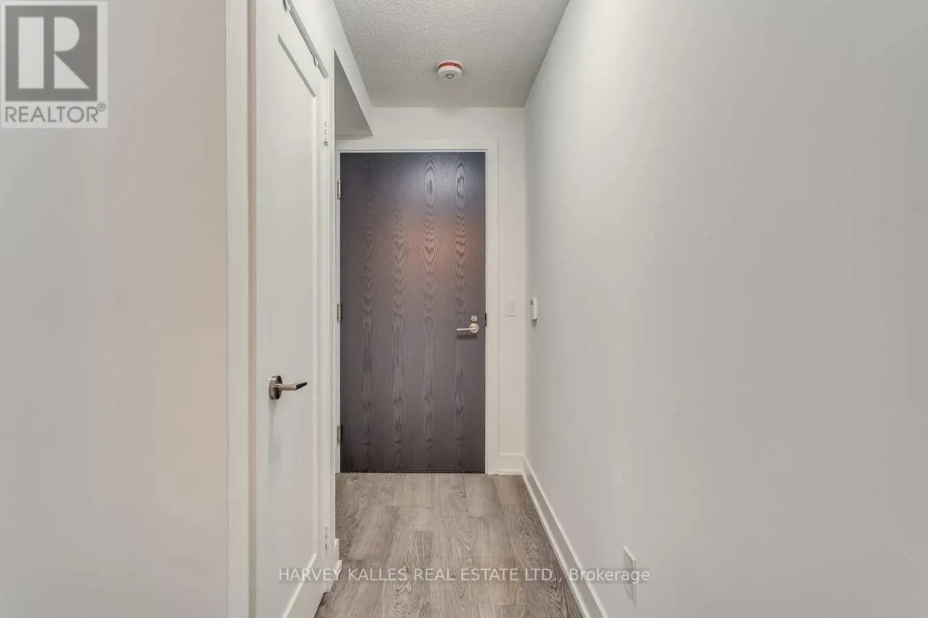 1206 - 7 MABELLE AVENUE