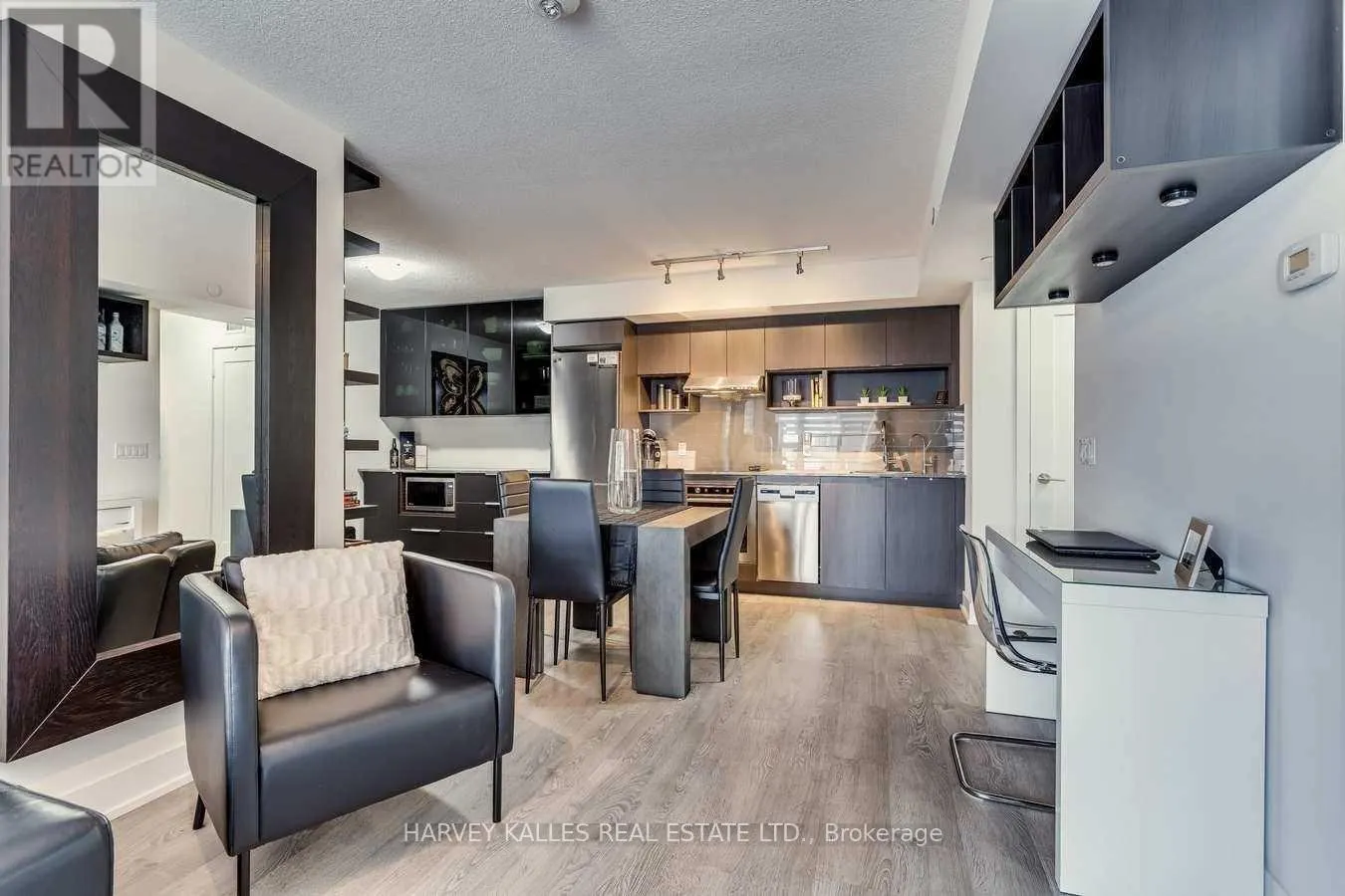 1206 - 7 MABELLE AVENUE