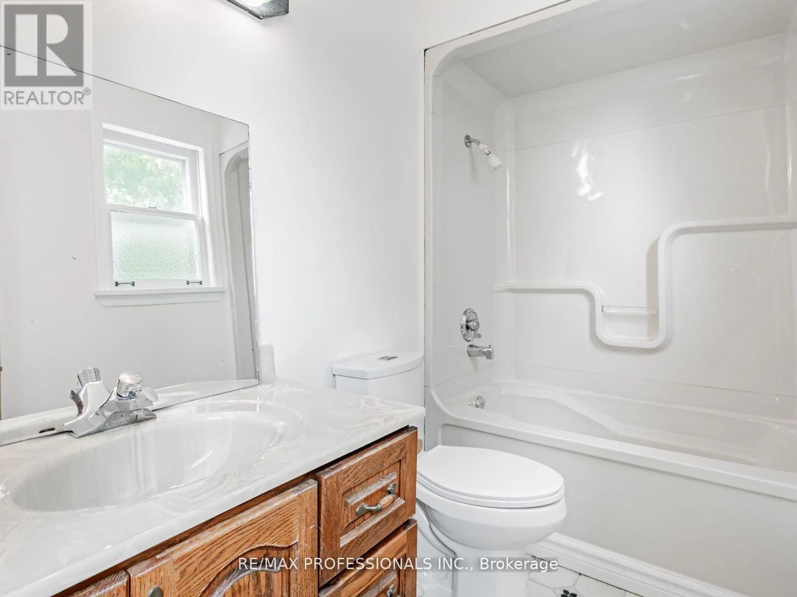 275 JEFFCOAT DRIVE