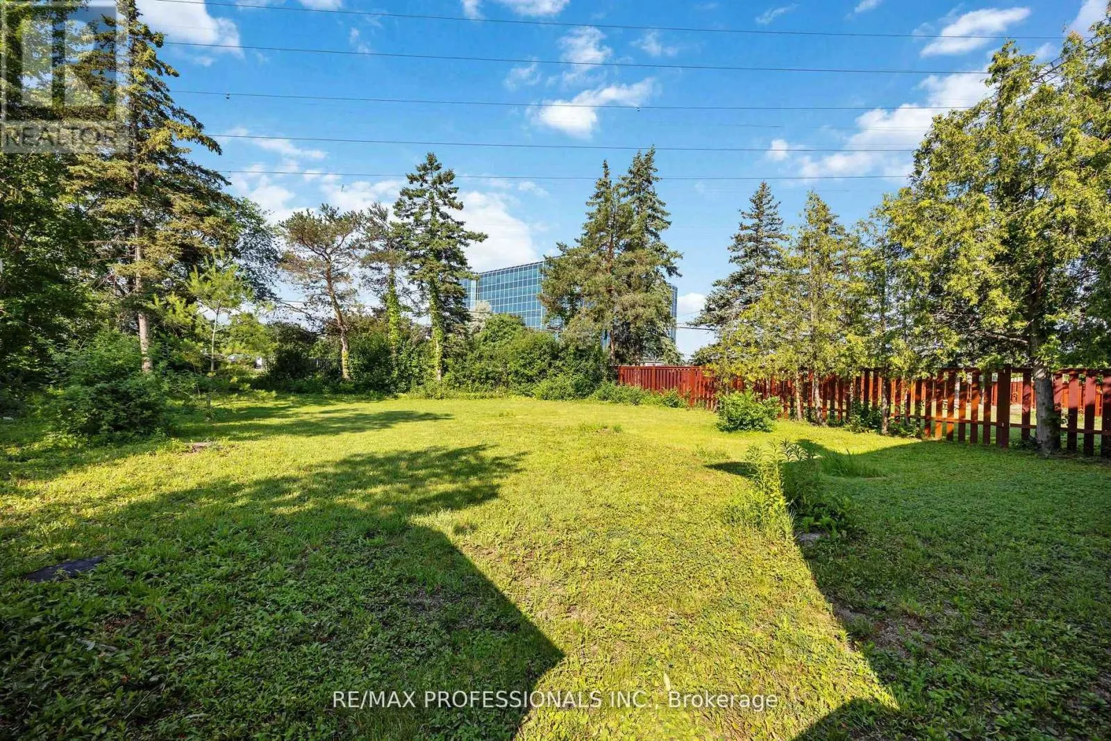 275 JEFFCOAT DRIVE