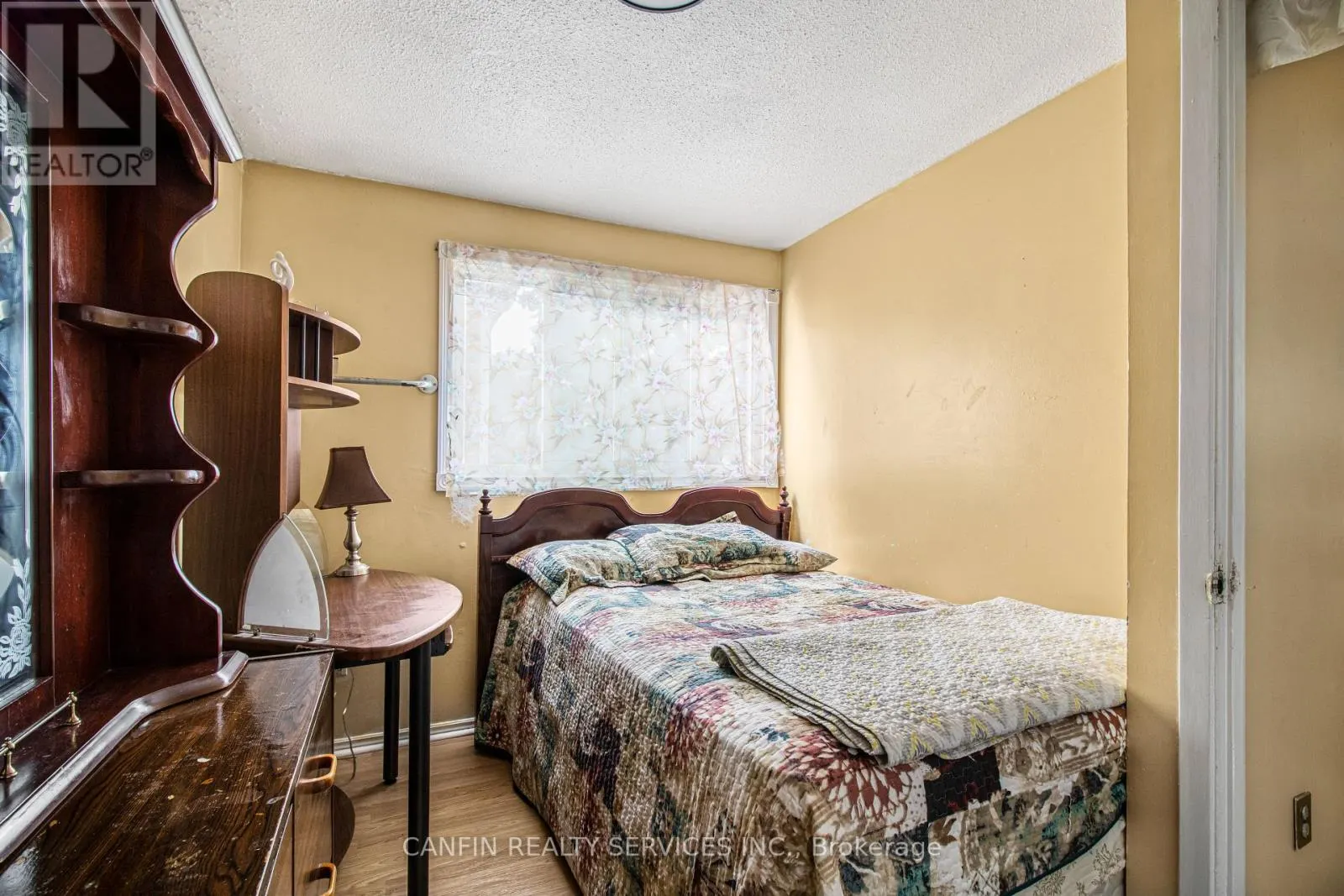 95 HUNTINGWOOD CRESCENT