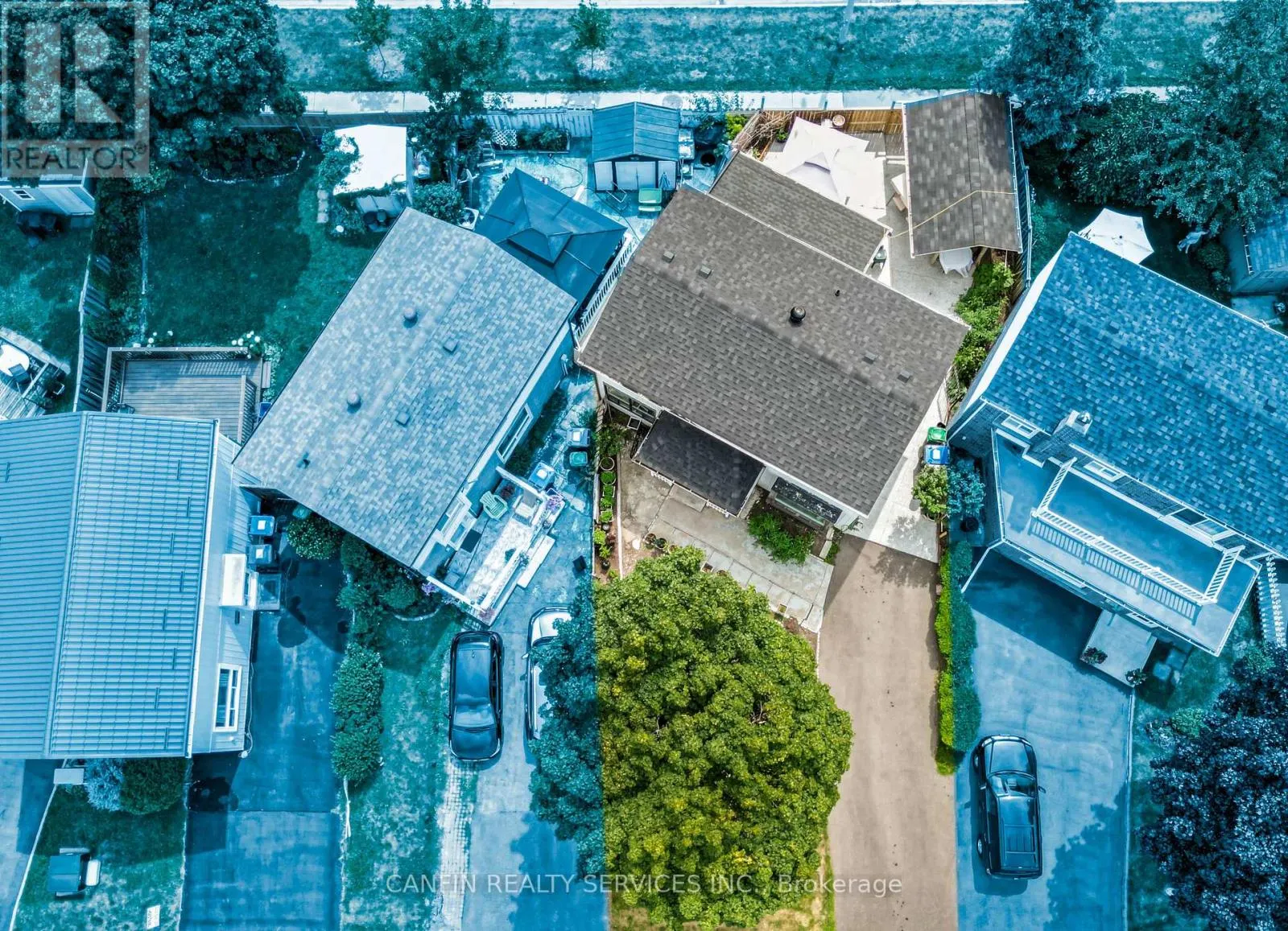 95 HUNTINGWOOD CRESCENT