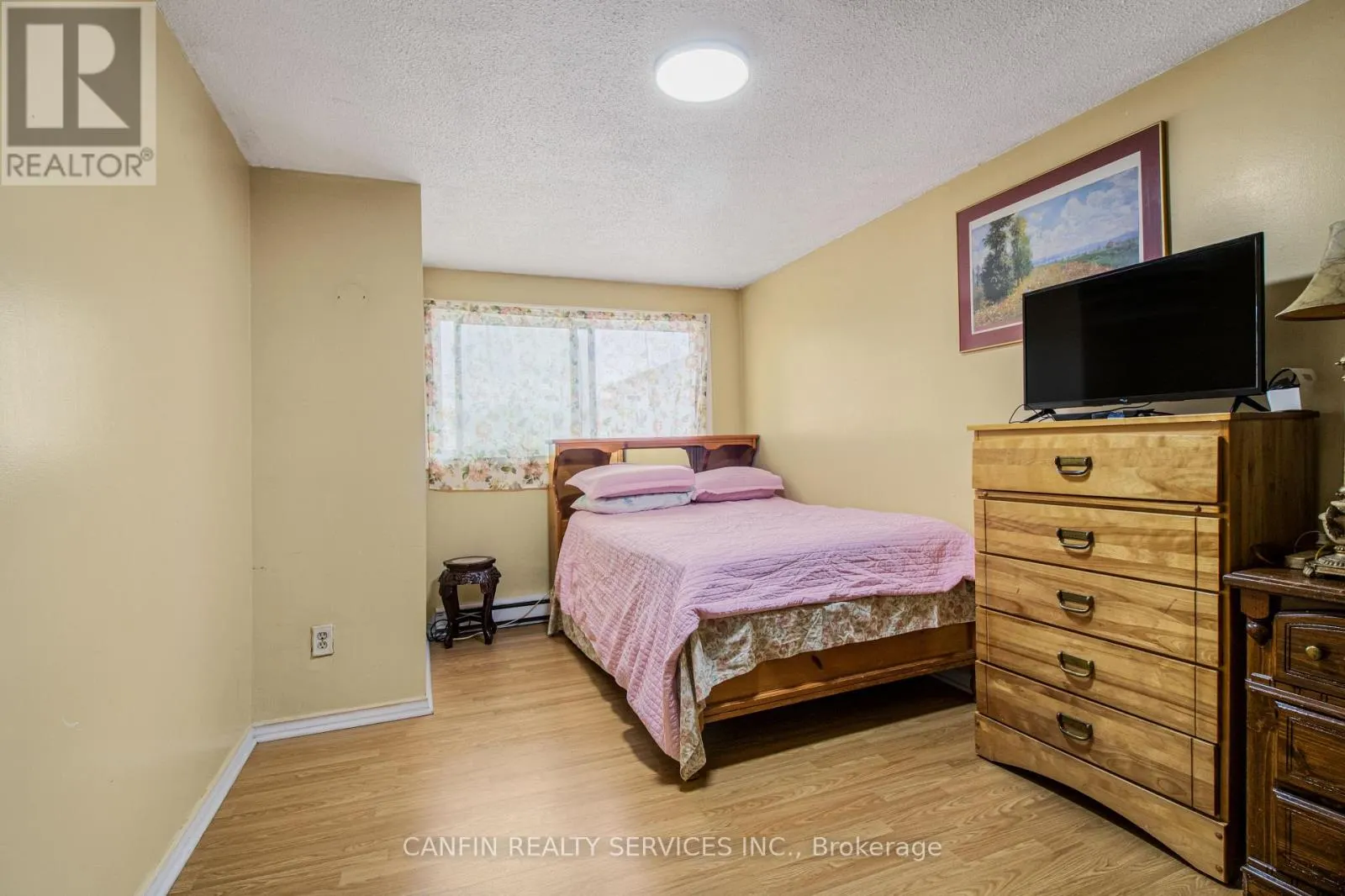 95 HUNTINGWOOD CRESCENT