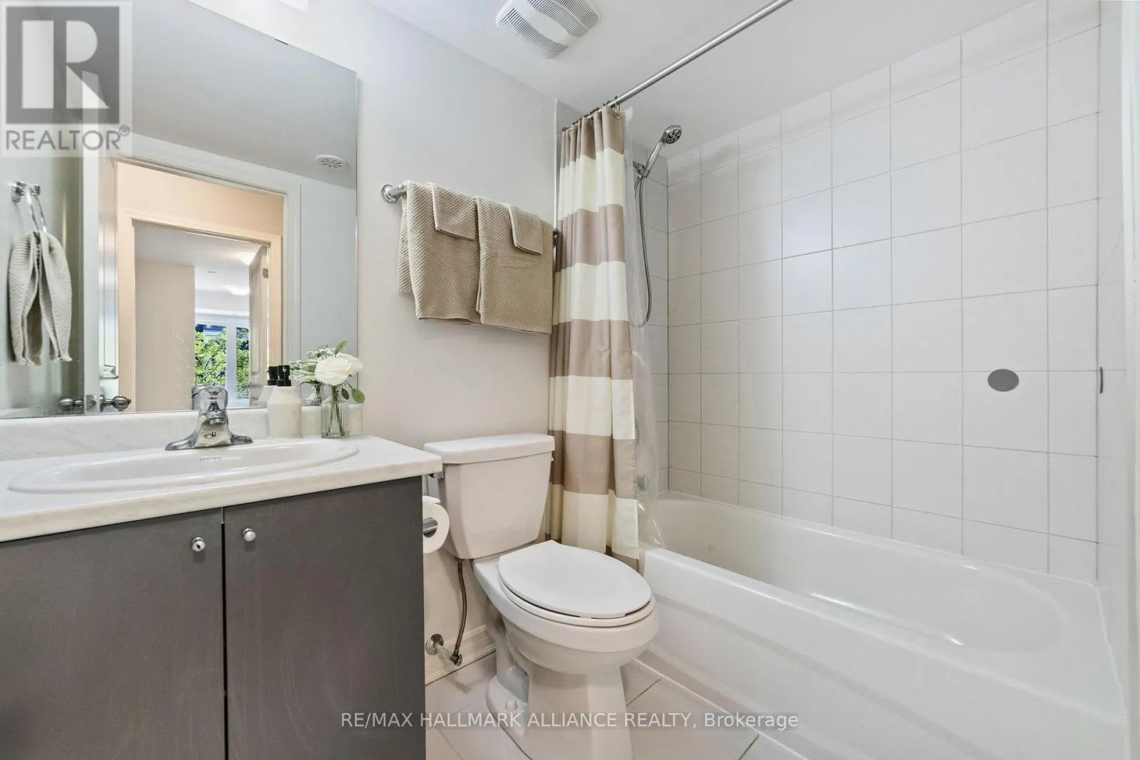 12 - 1150 STROUD LANE