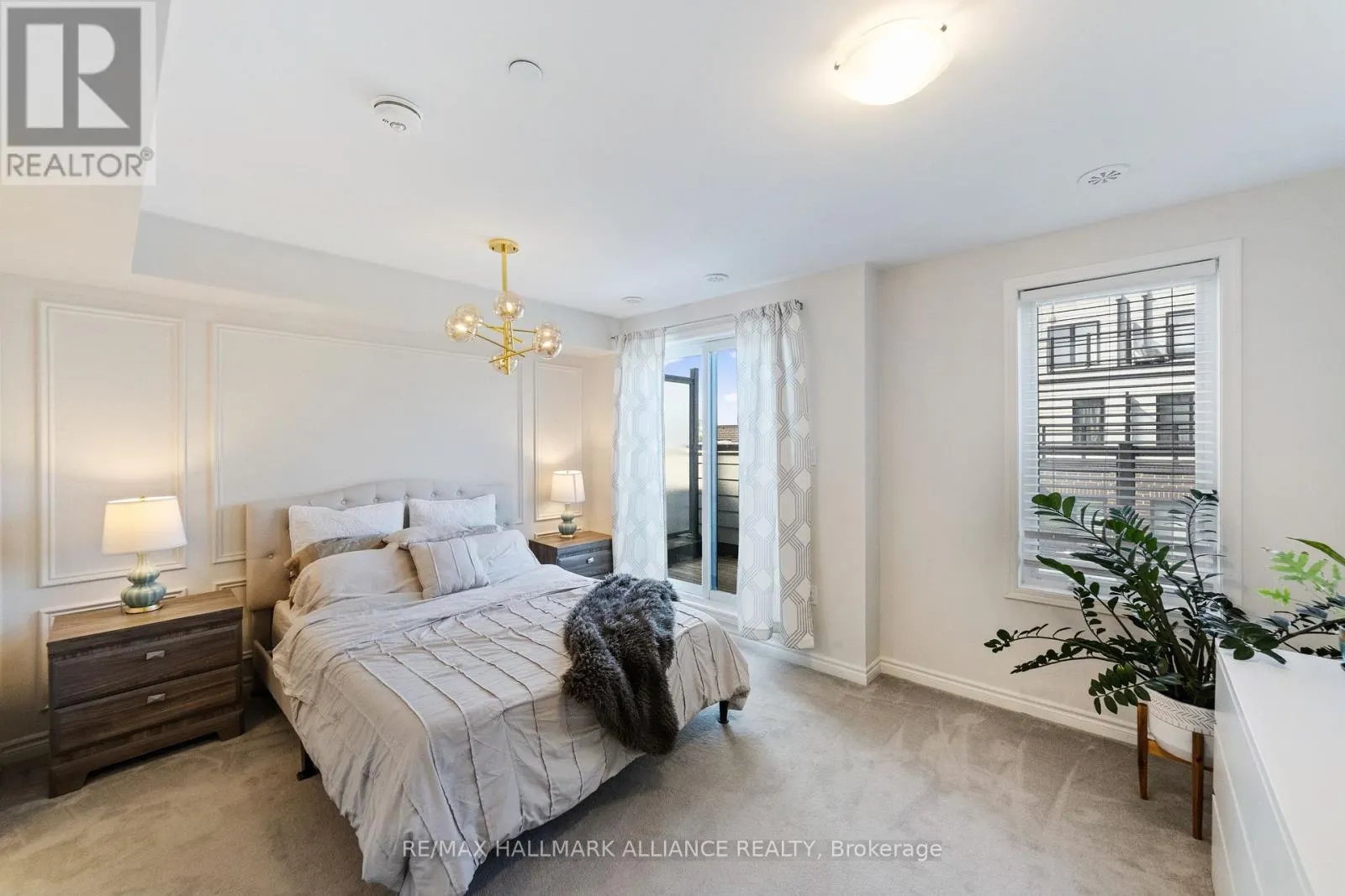 12 - 1150 STROUD LANE
