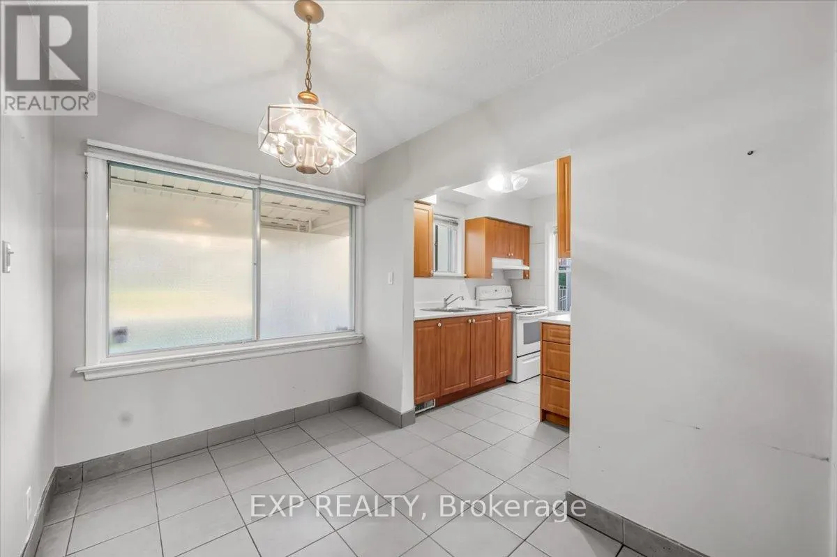 16 KING GEORGES DRIVE W