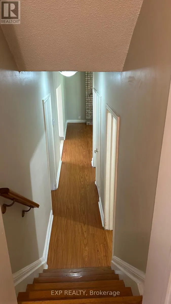 16 KING GEORGES DRIVE W