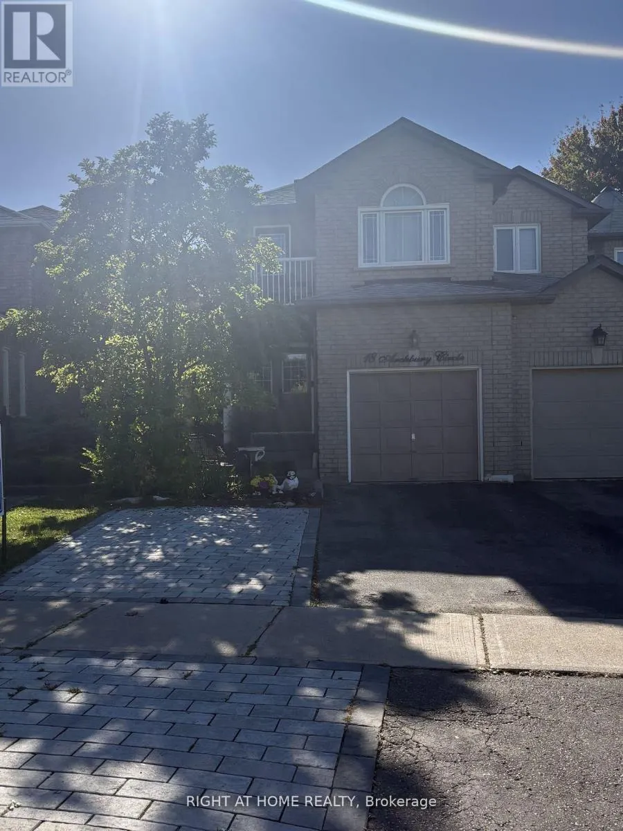 18 ARCHBURY CIRCLE