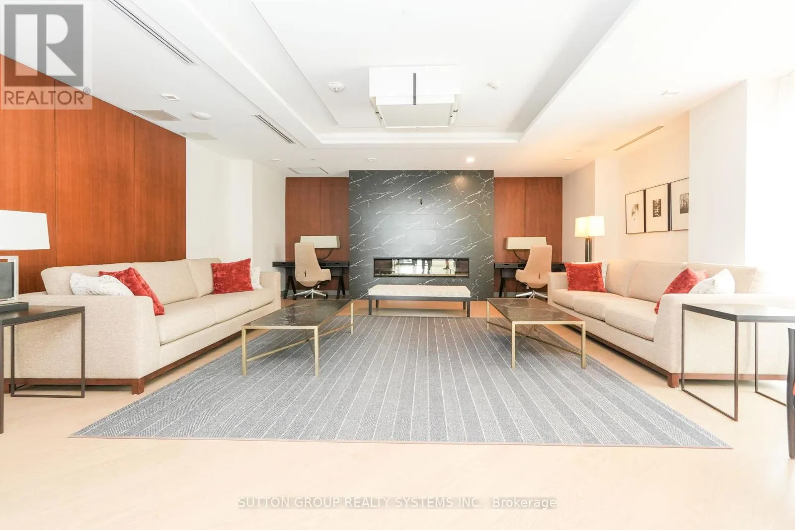 357 - 1575 LAKESHORE ROAD