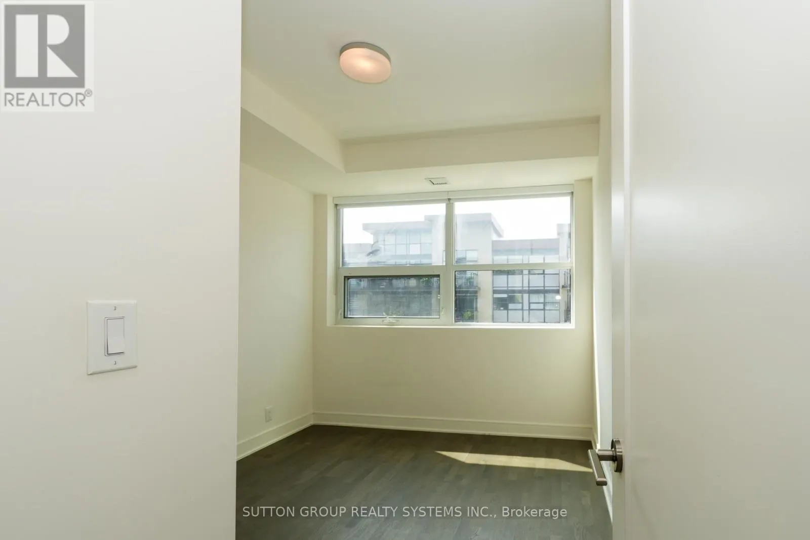 357 - 1575 LAKESHORE ROAD