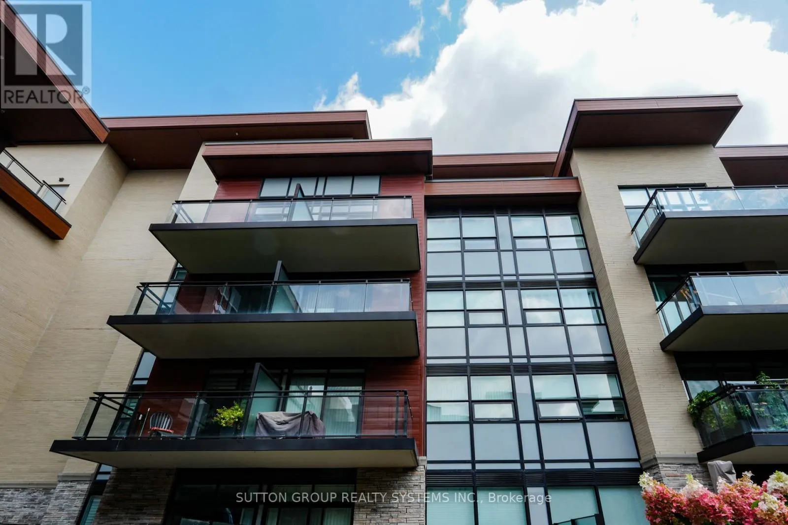 357 - 1575 LAKESHORE ROAD