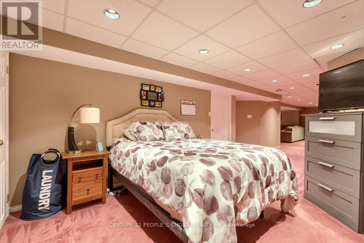 5374 FALLINGBROOK DRIVE