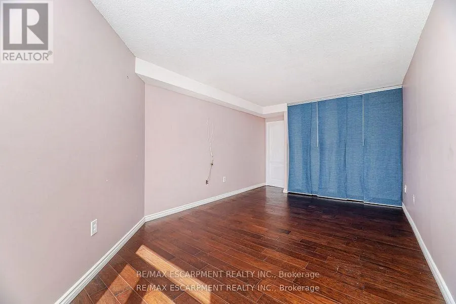 707 - 2301 DERRY ROAD W