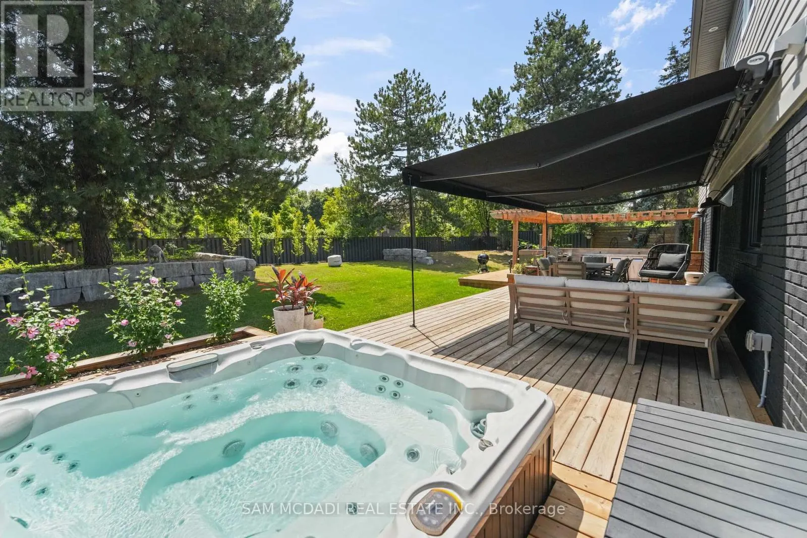 2592 BARRISDALE COURT