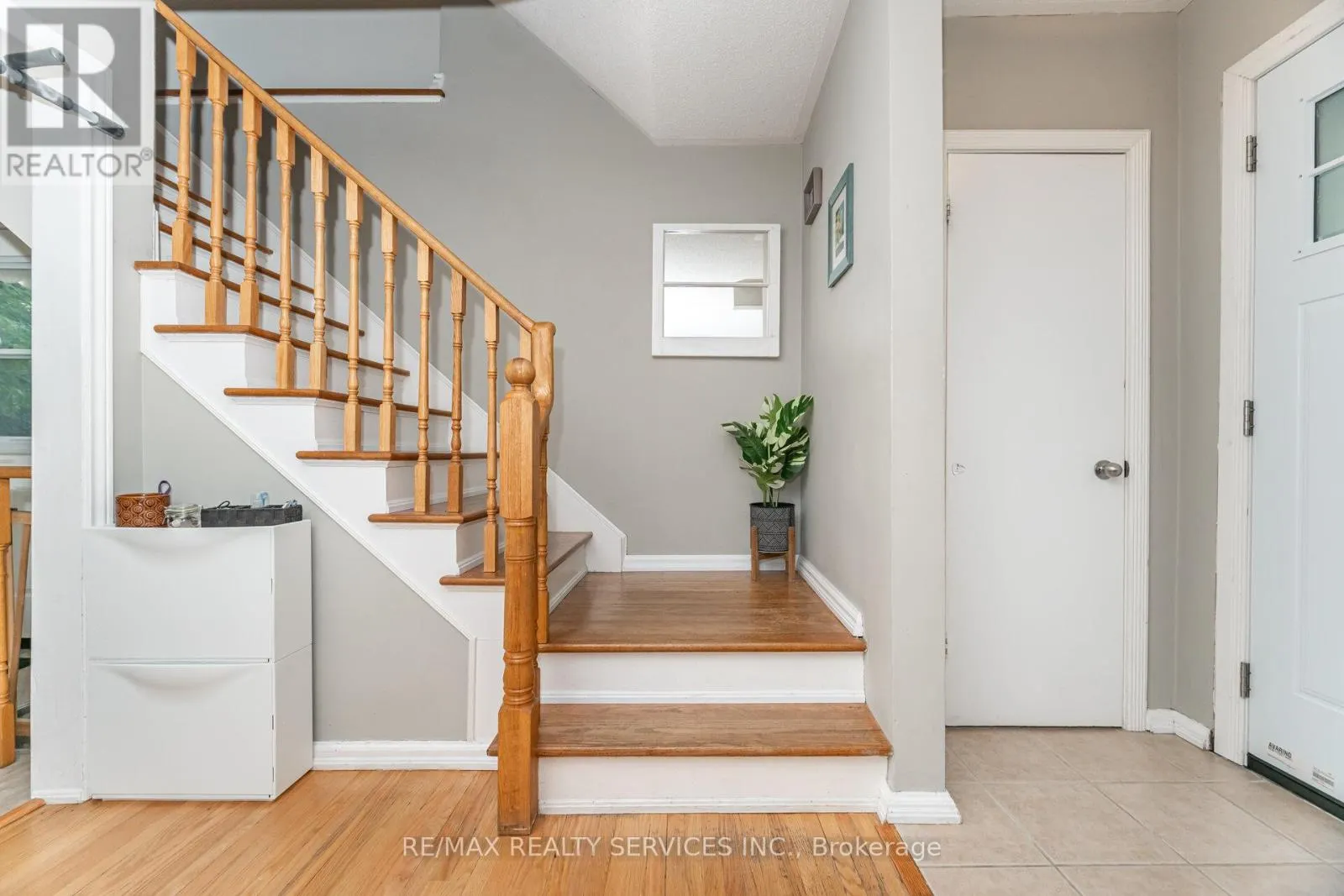 85 ELDOMAR AVENUE