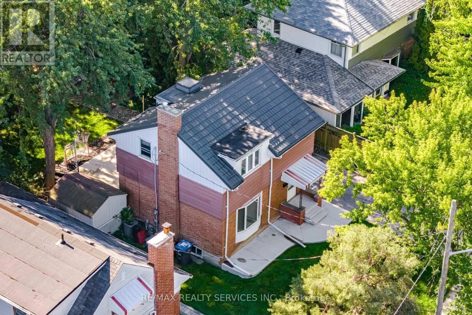 85 ELDOMAR AVENUE