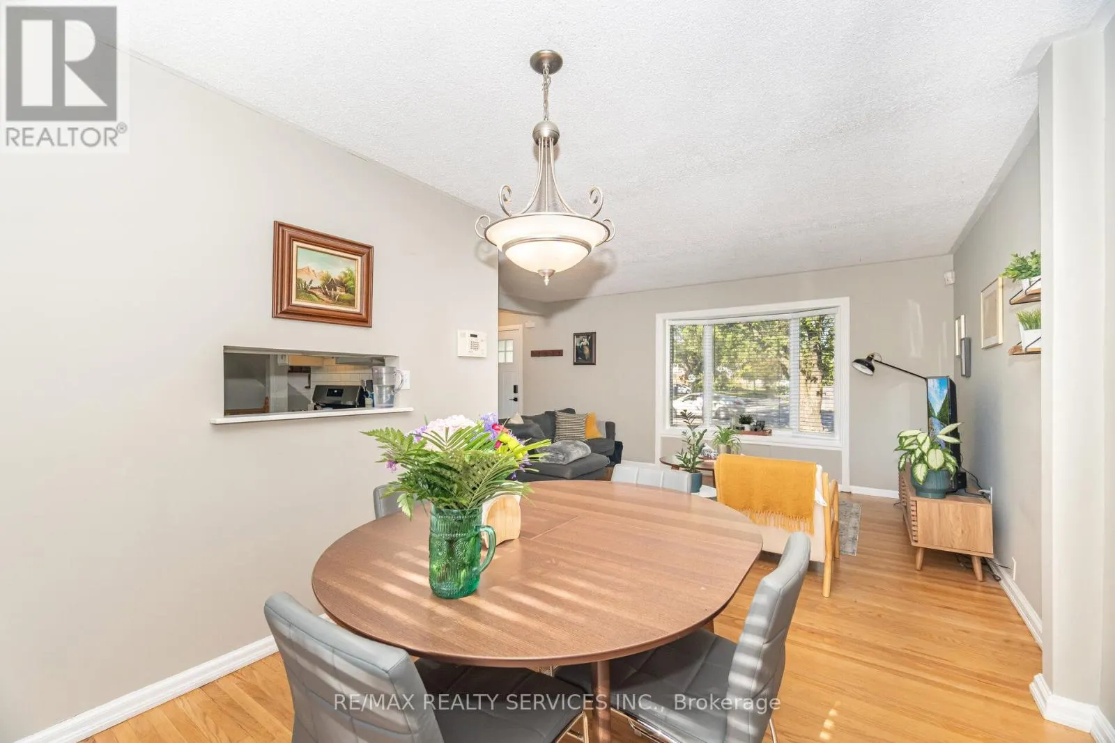 85 ELDOMAR AVENUE