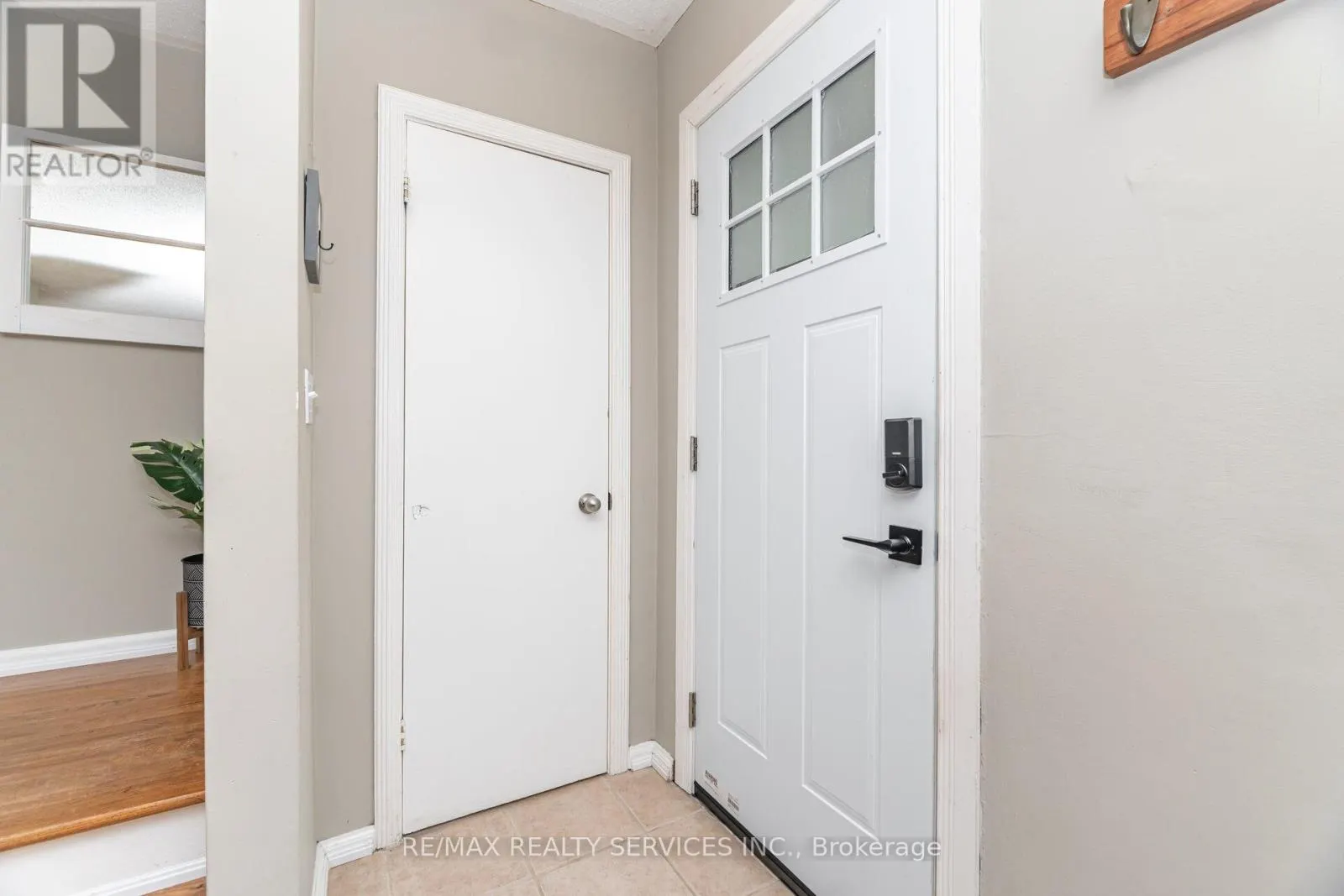 85 ELDOMAR AVENUE