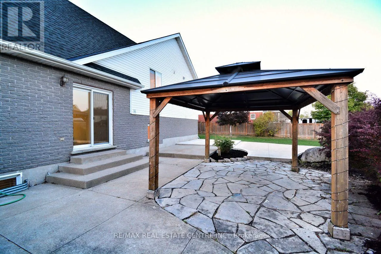 2 ALTHORP DRIVE
