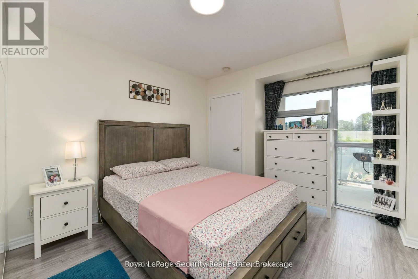 307 - 2464 WESTON ROAD