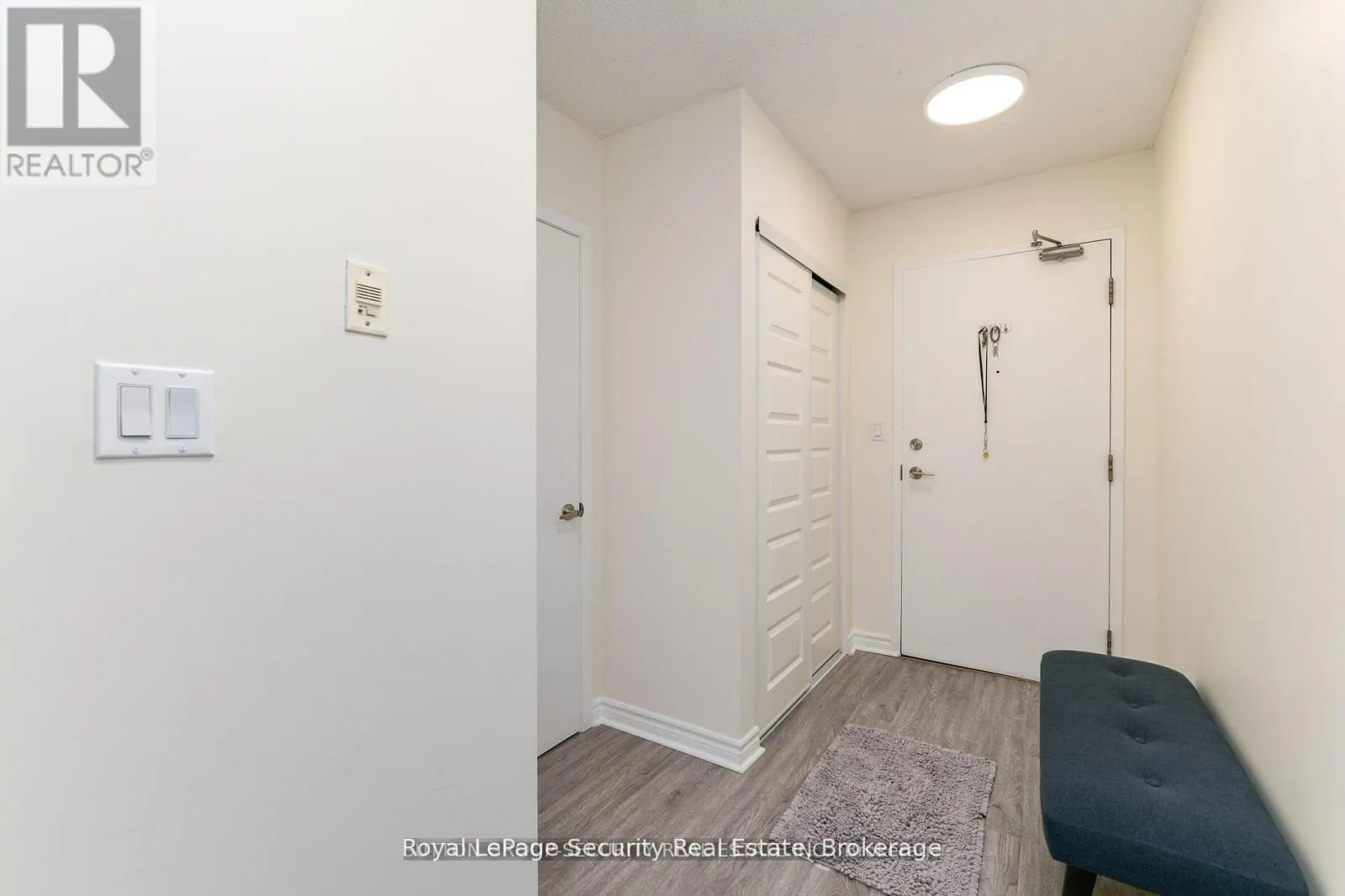 307 - 2464 WESTON ROAD