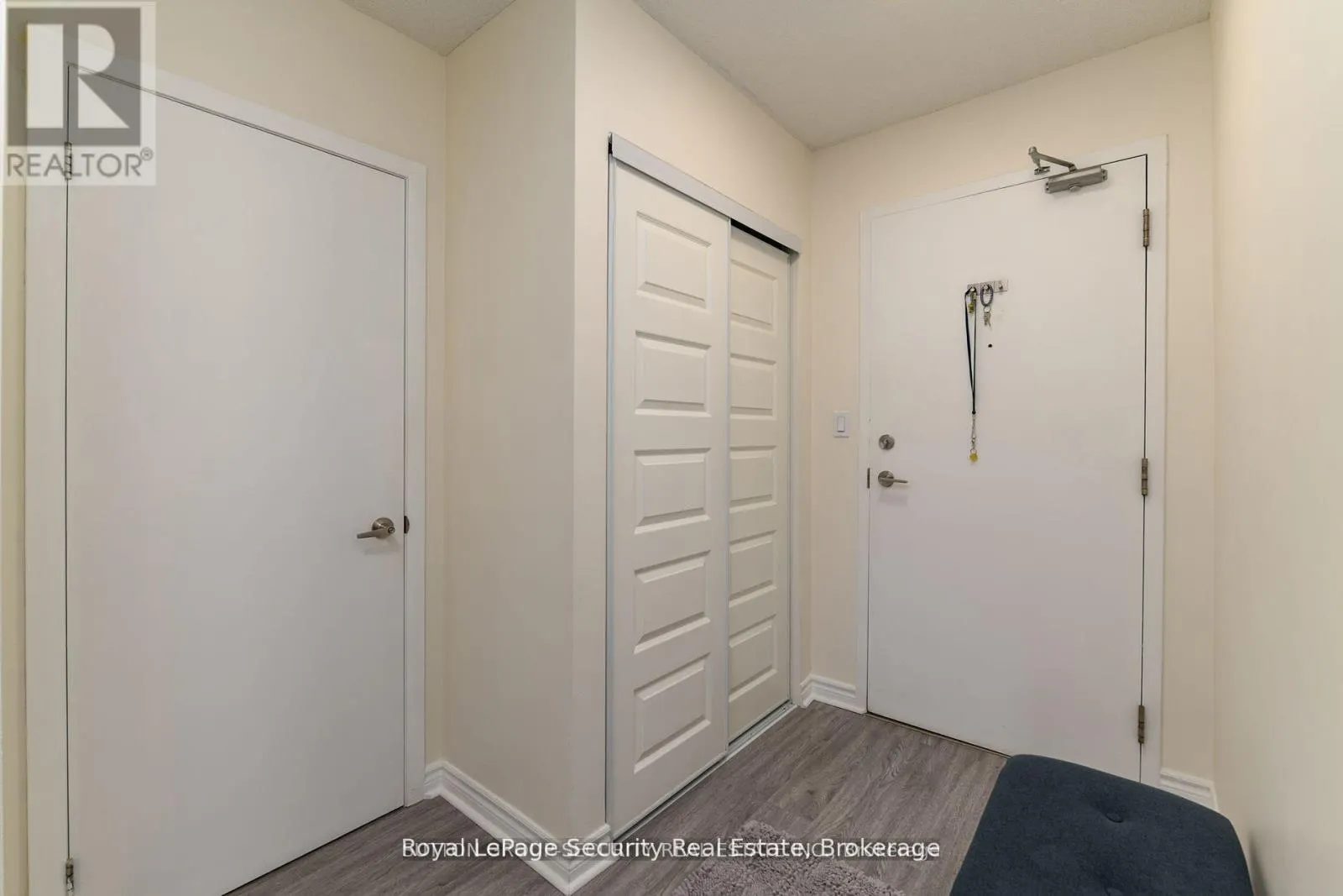 307 - 2464 WESTON ROAD