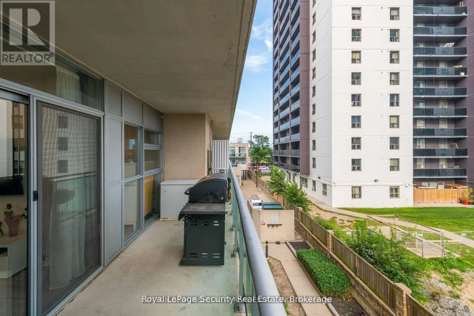 307 - 2464 WESTON ROAD