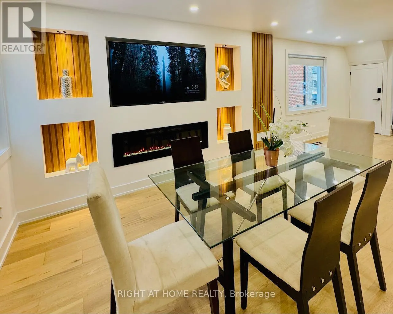 28 PENDEEN AVENUE