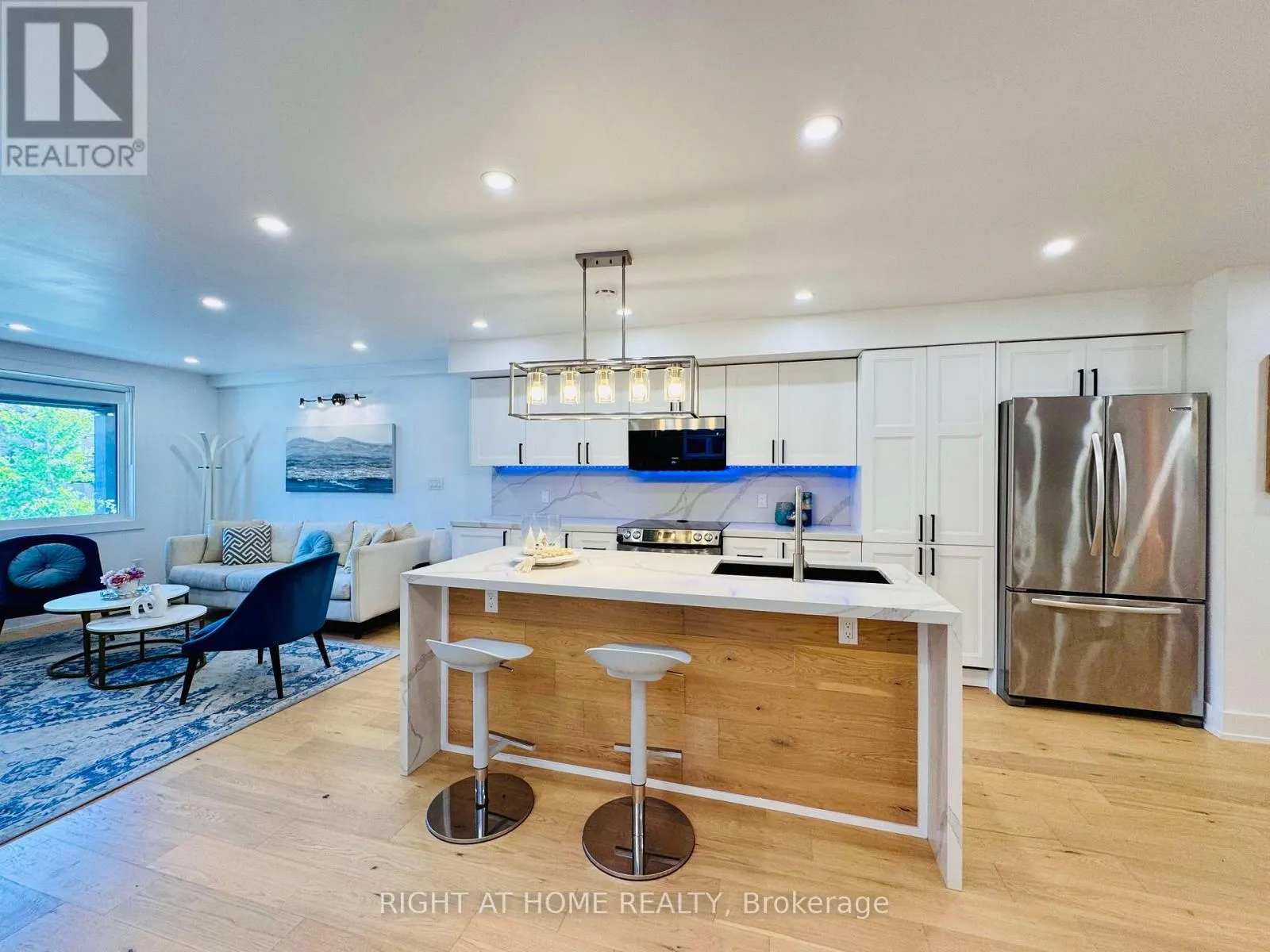 28 PENDEEN AVENUE