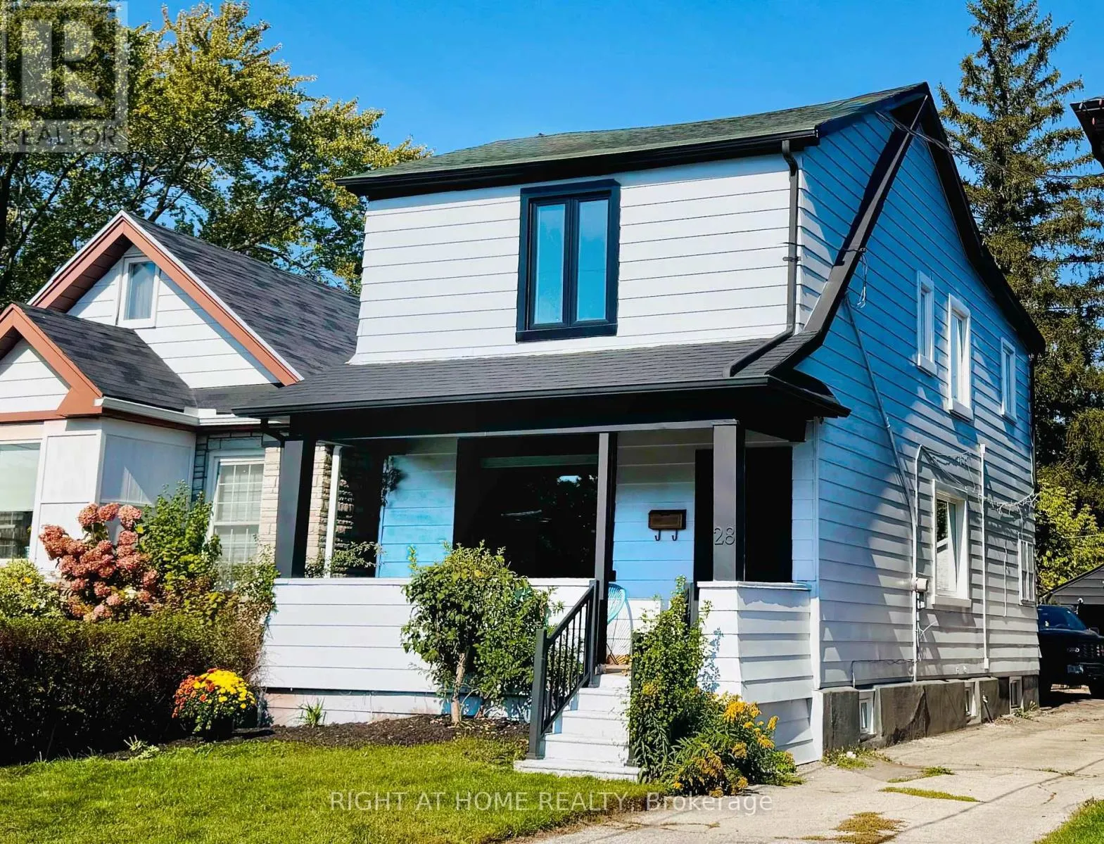 28 PENDEEN AVENUE
