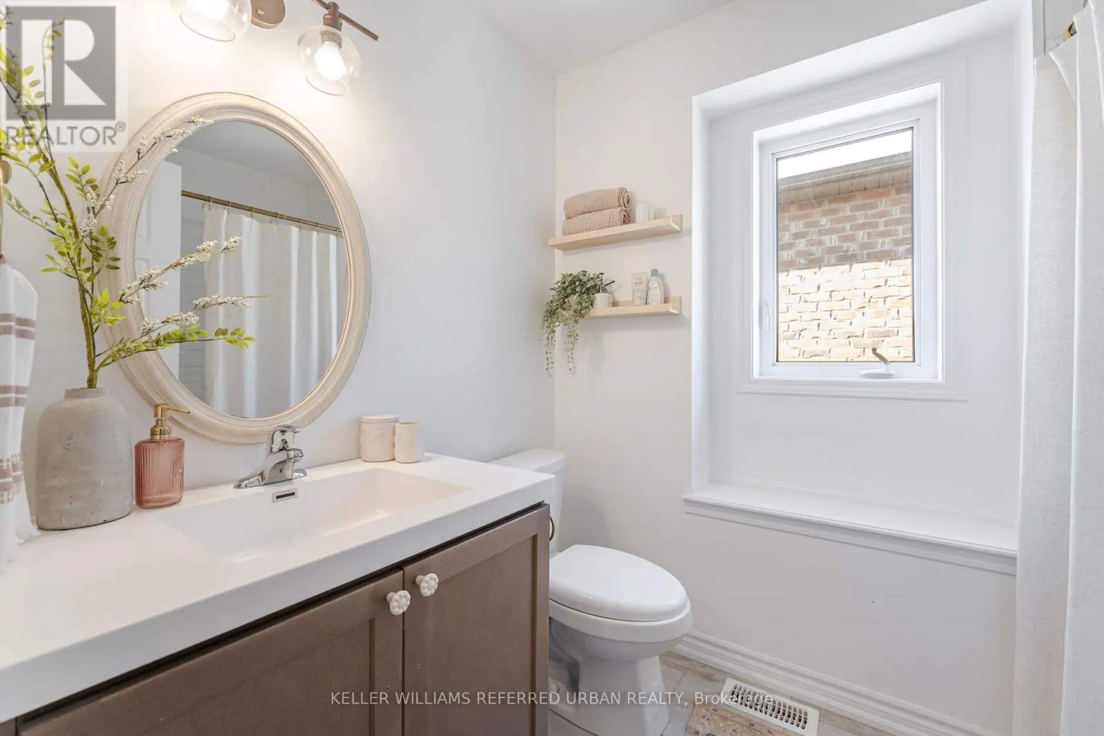 28 - 1222 ROSE WAY