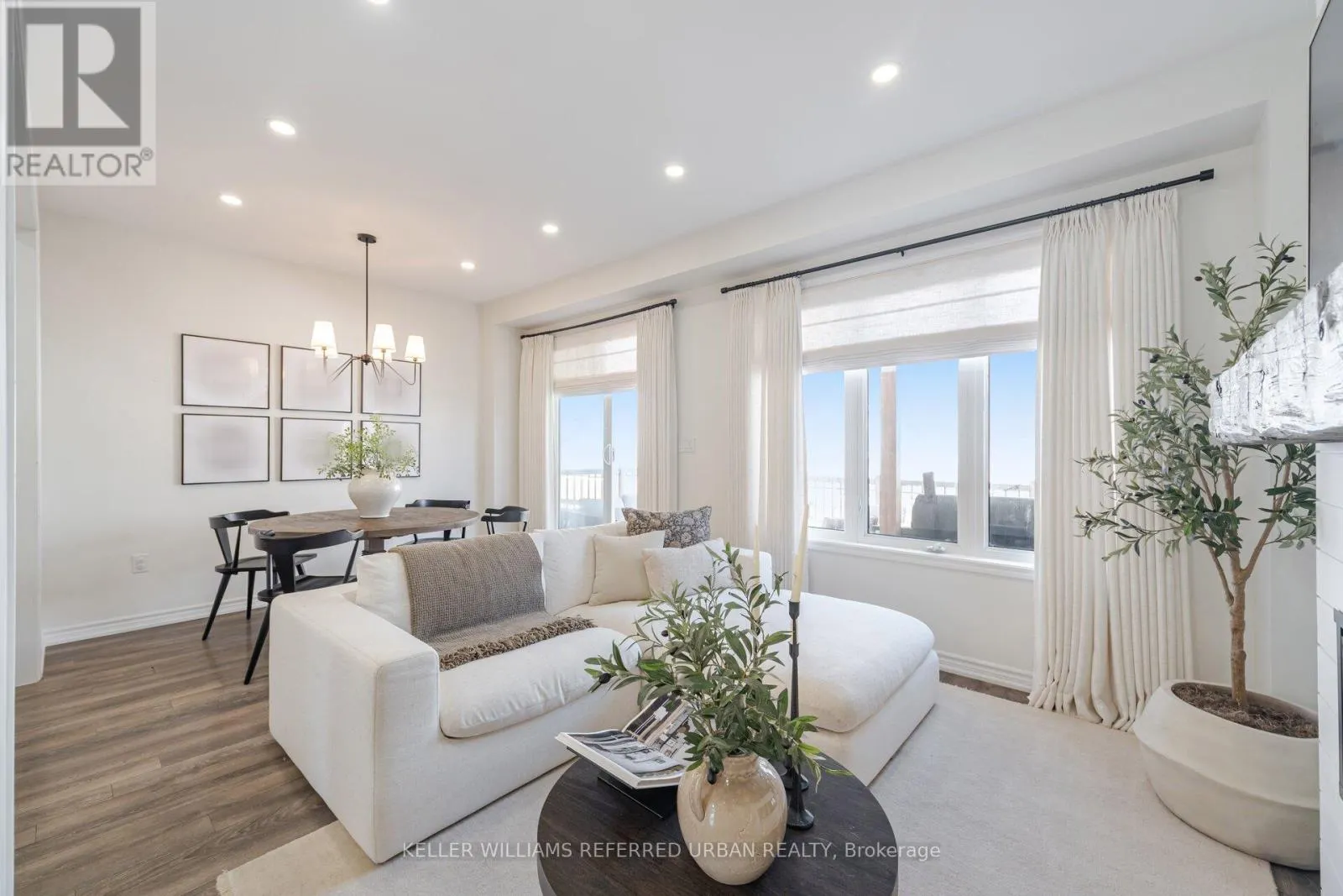 28 - 1222 ROSE WAY