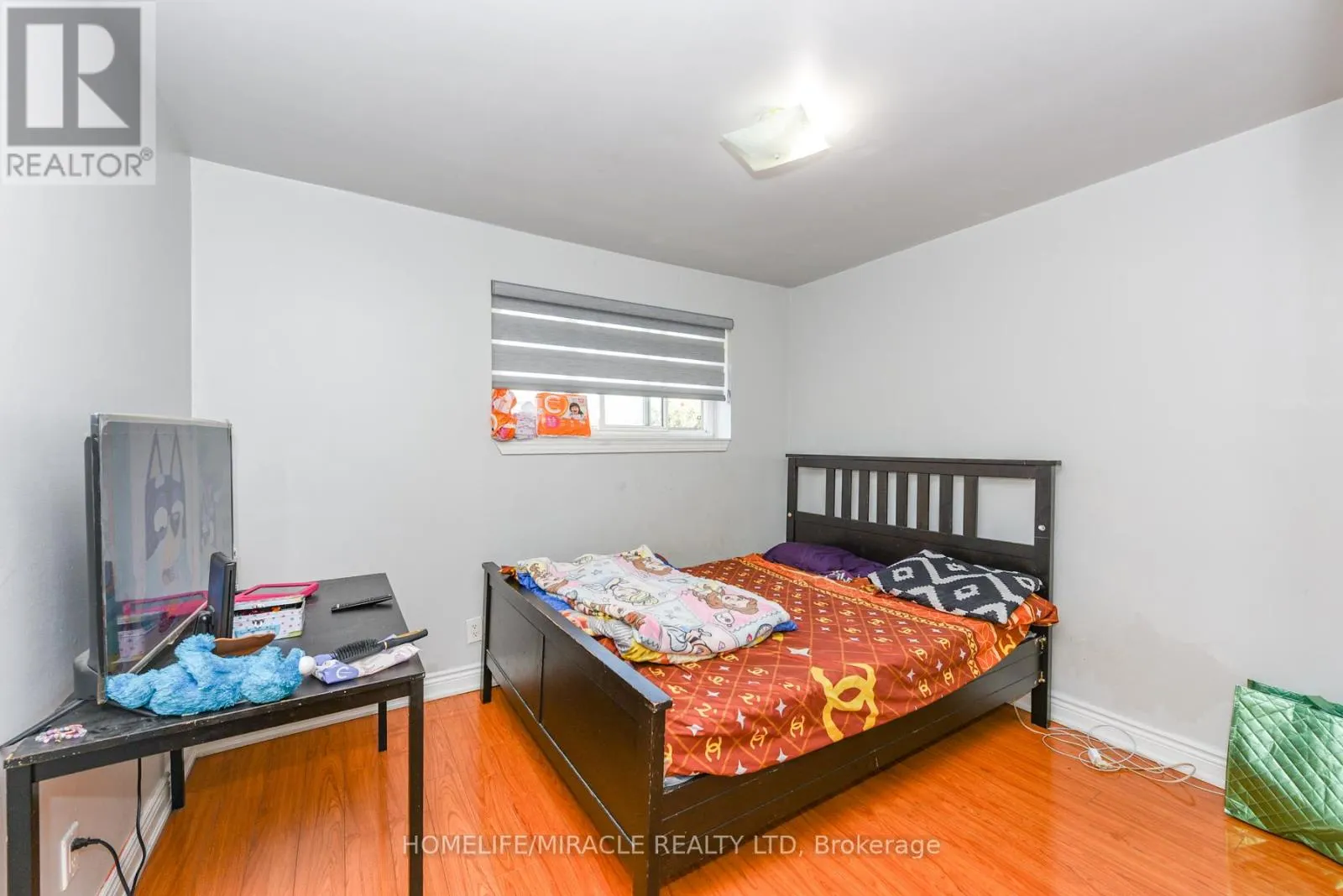 3442 LADDIE CRESCENT