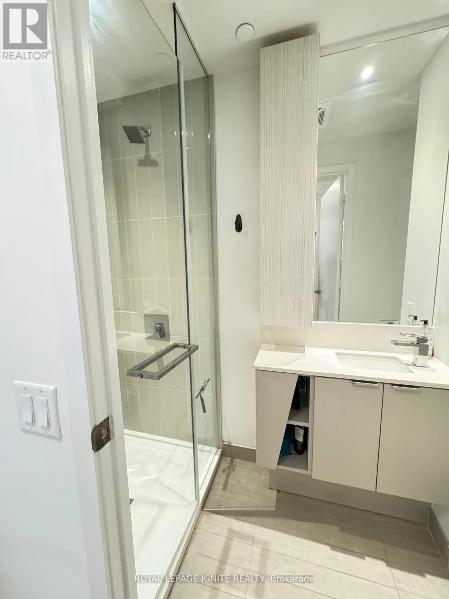501 - 3883 QUARTZ ROAD