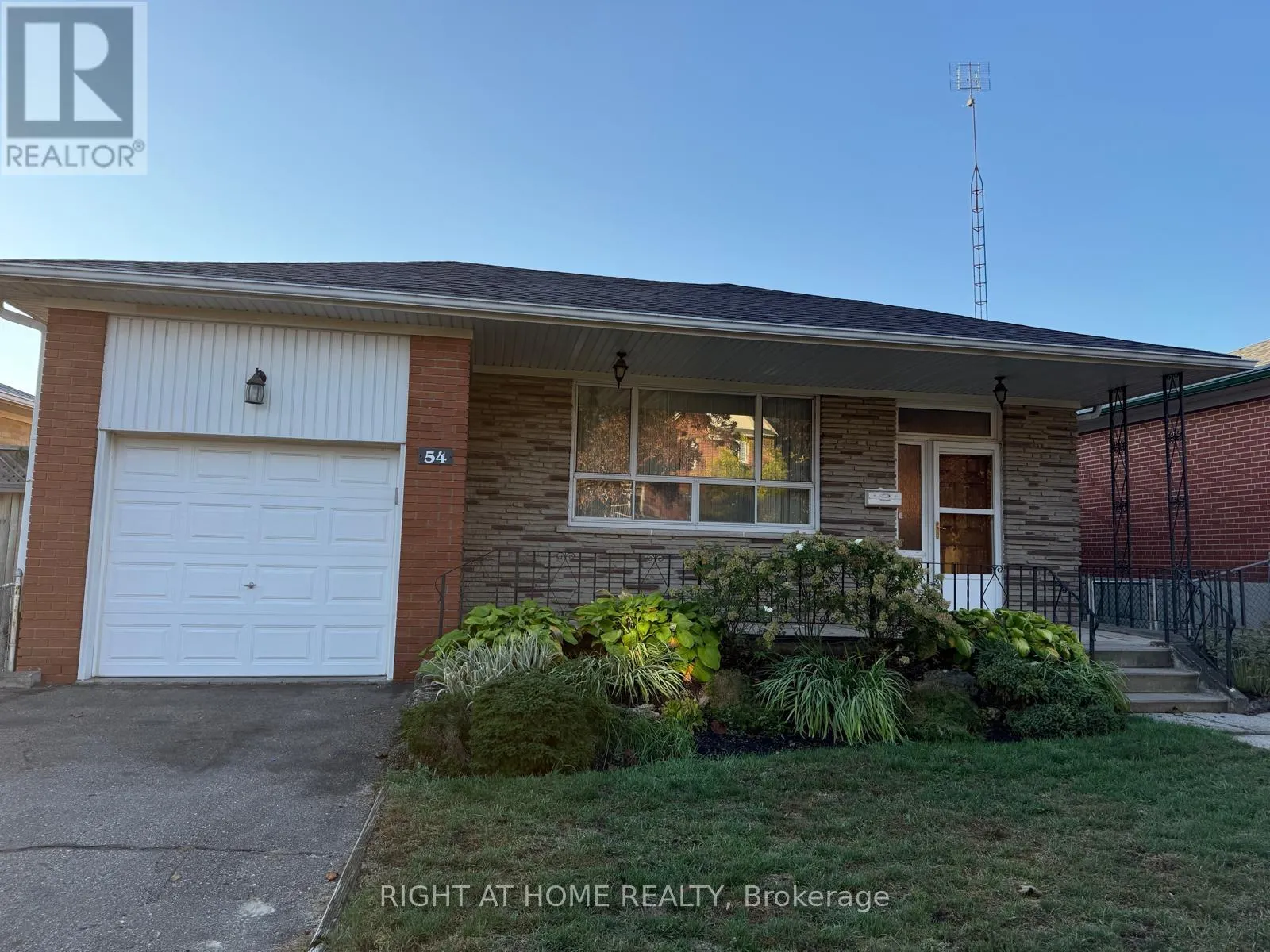 54 LEMONWOOD DRIVE