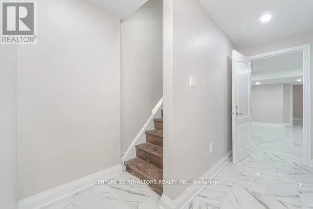 77 ENFORD CRESCENT