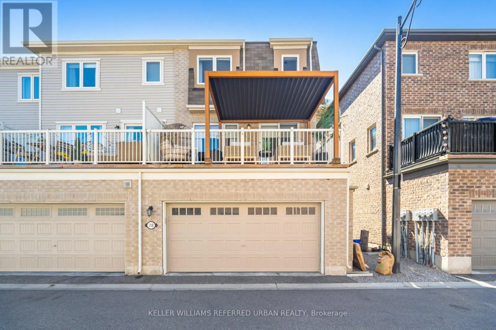 TH28 - 1222 ROSE WAY