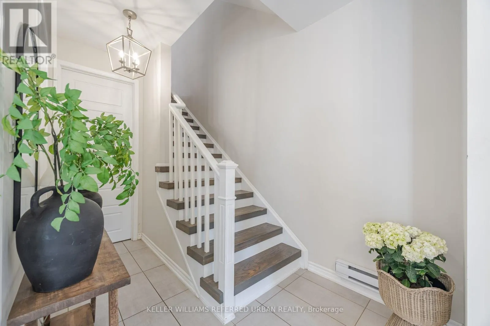 TH28 - 1222 ROSE WAY