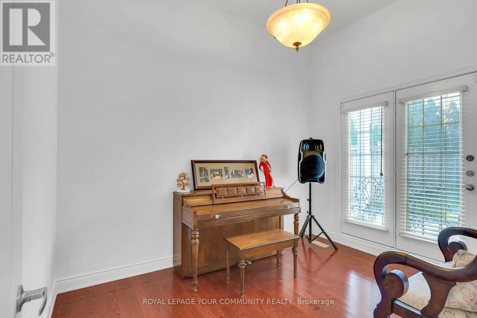 26 LOUVAIN DRIVE