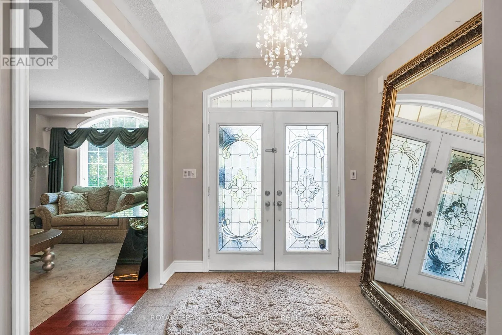 26 LOUVAIN DRIVE